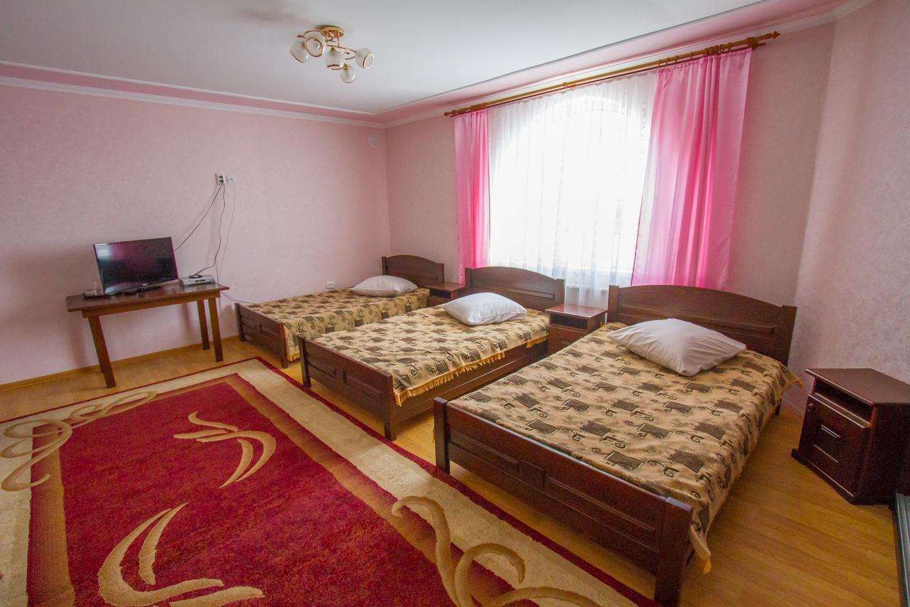 Orysya Otel Kopychyntsi Dış mekan fotoğraf