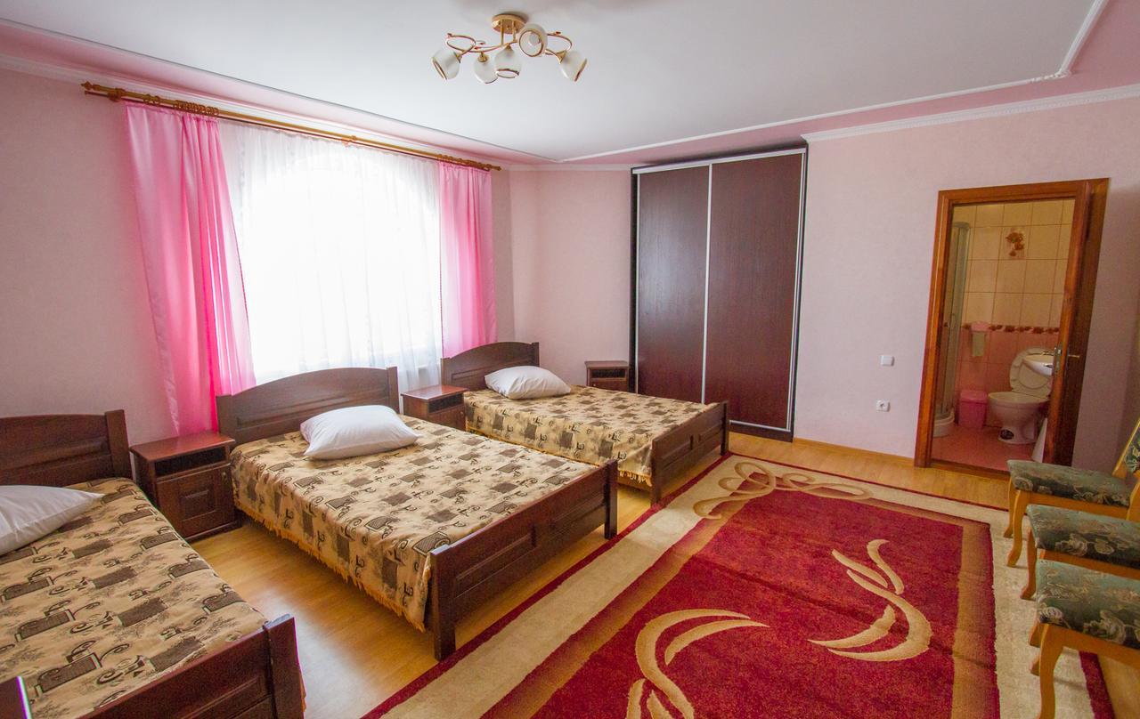Orysya Otel Kopychyntsi Dış mekan fotoğraf